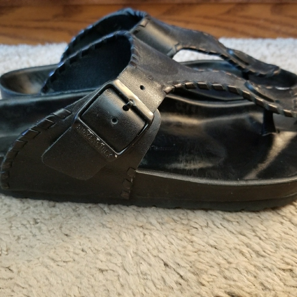 Black birkenstocks